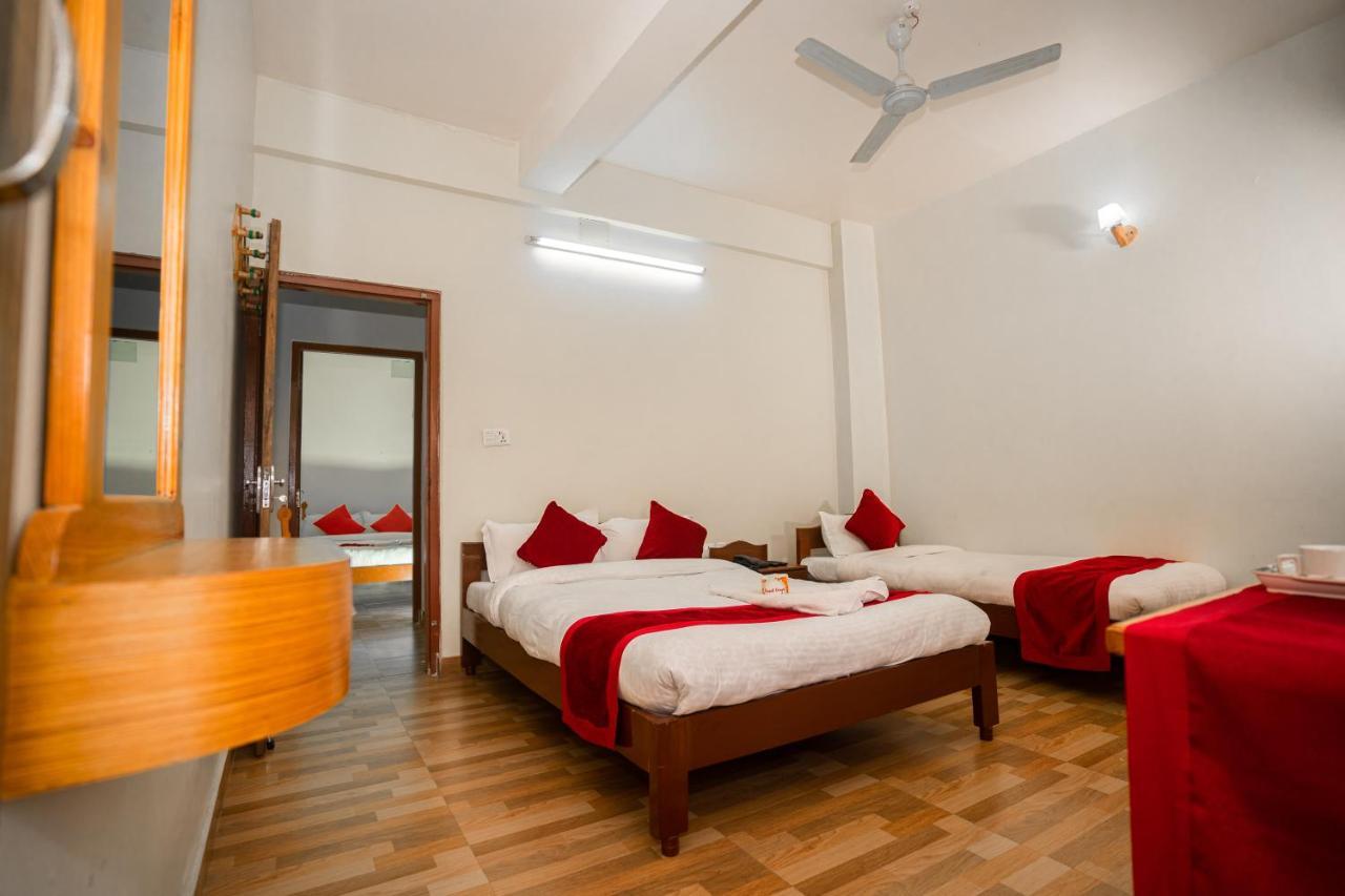 Hotel Dela Mount Pokhara Exterior foto